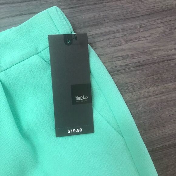 Adorable Pull On Shorts NWT - Picture 3 of 5